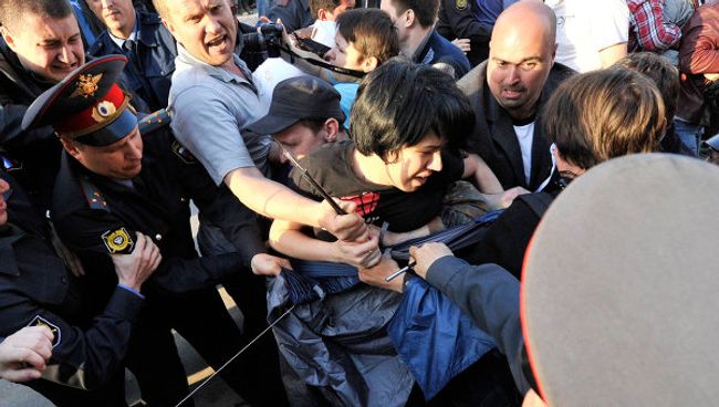 Митинг в поддержку экс-кандидата в мэры Астрахани Олега Шеина Митинг в поддержку экс-кандидата в мэры Астрахани Олега Шеина