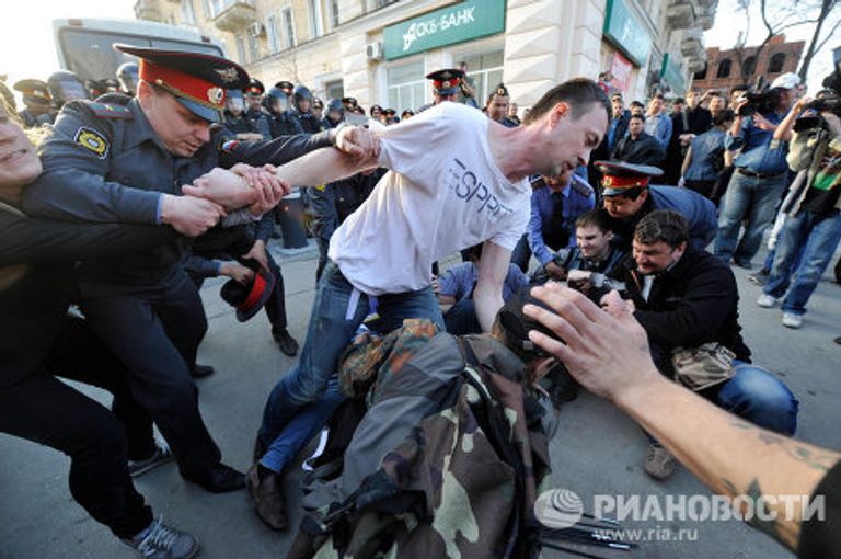 Митинг в поддержку экс-кандидата в мэры Астрахани Олега Шеина Митинг в поддержку экс-кандидата в мэры Астрахани Олега Шеина