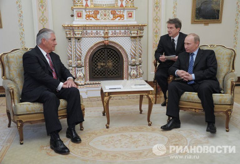 Премьер-министр РФ В.Путин встретился с главой корпорации ExxonMobil Р.Тиллерсоном