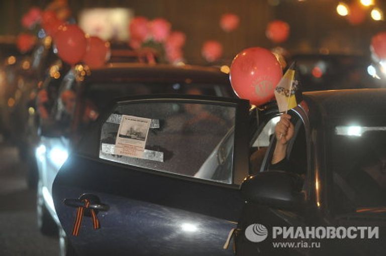 Автопробег по Садовому кольцу в Москве в поддержку РПЦ Автопробег по Садовому кольцу в Москве в поддержку РПЦ