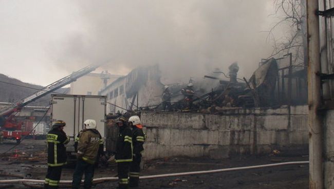 Пожар на складах пиротехники в Чите Пожар на складах пиротехники в Чите