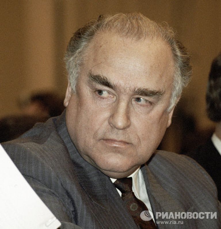 Председатель Совета Министров РФ Виктор Черномырдин Председатель Совета Министров РФ Виктор Черномырдин