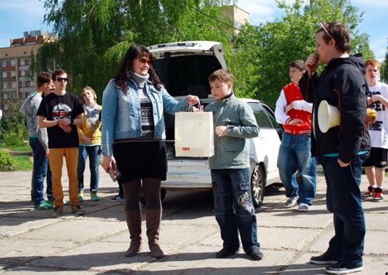 Скейтеры и роллеры устроили экстремальный Первомай в Тольятти Скейтеры и роллеры устроили экстремальный Первомай в Тольятти