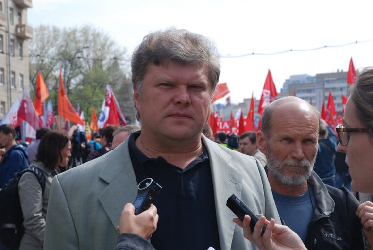 Навальный с женой и мама Ходорковского: лица марша оппозиции Навальный с женой и мама Ходорковского: лица марша оппозиции