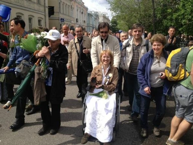 Акция Контрольная прогулка писатели Москва репортер Акция Контрольная прогулка писатели Москва репортер