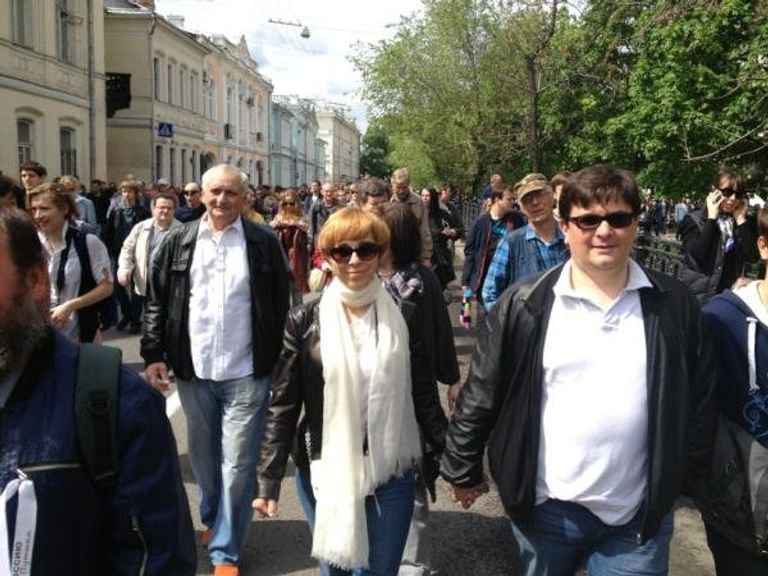Акция Контрольная прогулка писатели Москва репортер Акция Контрольная прогулка писатели Москва репортер