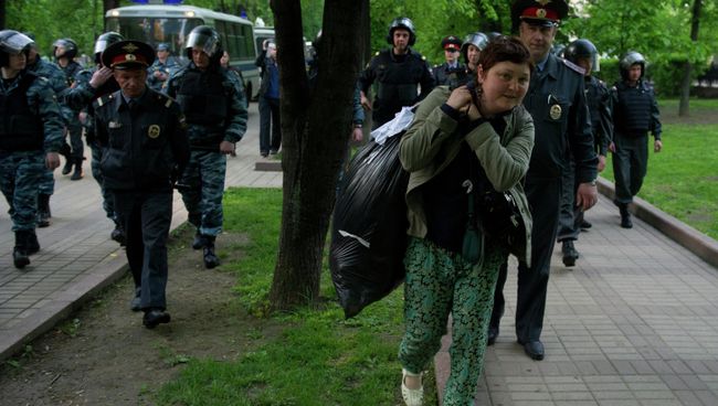 Лагерь оппозиции на Чистых прудах разогнан полицией