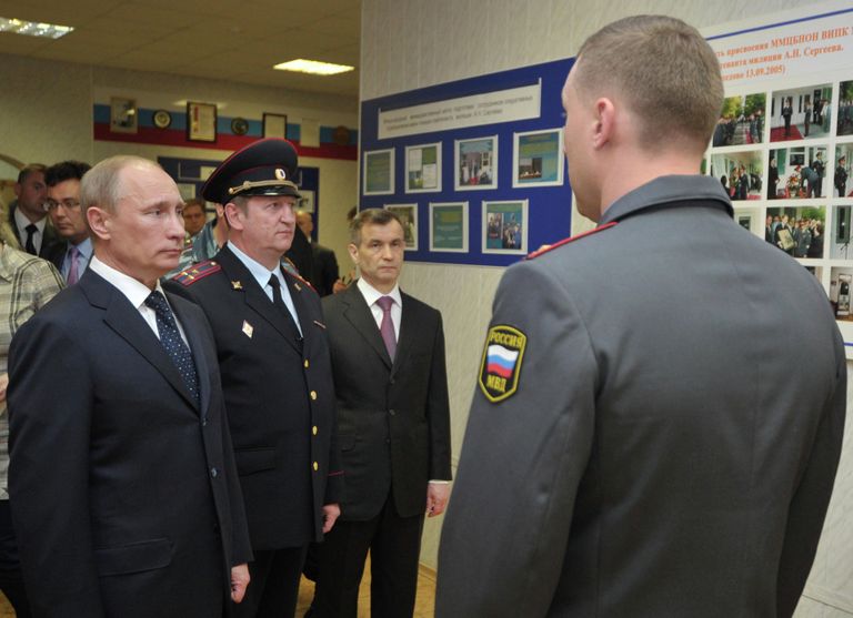 Президент РФ В.Путин посетил Всероссийский институт повышения квалификации сотрудников МВД РФ Президент РФ В.Путин посетил Всероссийский институт повышения квалификации сотрудников МВД РФ