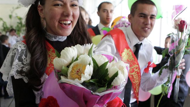 Последний звонок в школах России. Архив Последний звонок в школах России. Архив