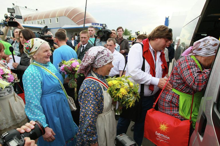 Прилет Бурановских бабушек в Москву Прилет Бурановских бабушек в Москву