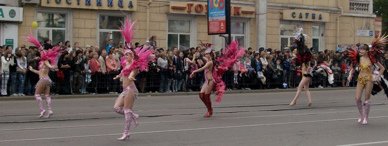 Иркутск карнавал день города праздник Иркутск карнавал день города праздник