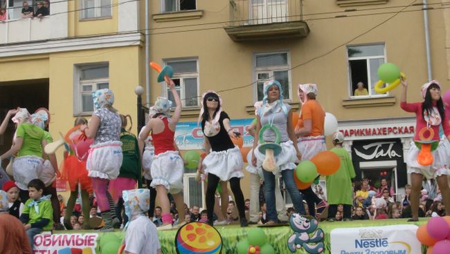 Иркутск карнавал день города праздник Иркутск карнавал день города праздник