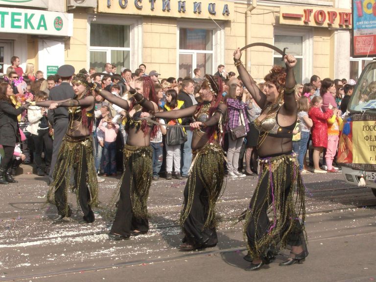 Иркутск карнавал день города праздник Иркутск карнавал день города праздник