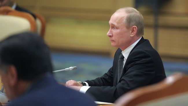 Владимир Путин на саммите ШОС в Пекине
