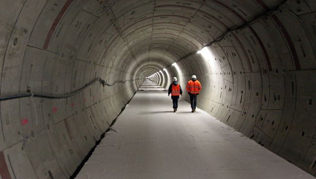 Строительство туннелей для европейского рентгеновского лазера XFEL. Архивное фото Строительство туннелей для европейского рентгеновского лазера XFEL. Архивное фото