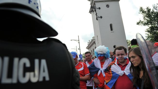 Марш российских болельщиков в Варшаве. Архив