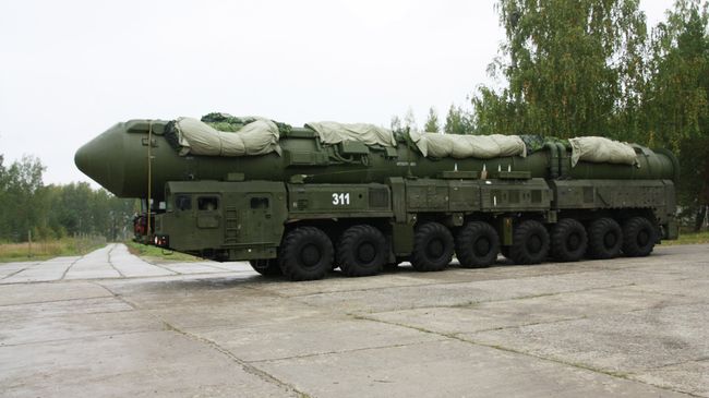 Подвижный грунтовый ракетный комплекс Ярс. Архивное фото
