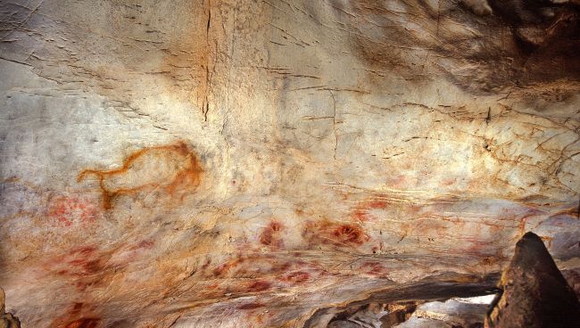 Рисунки в пещере Эль Кастильо Рисунки в пещере Эль Кастильо