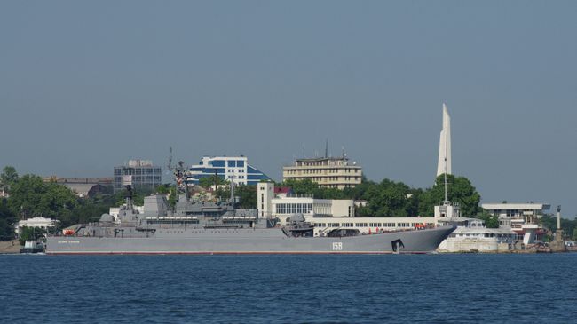 Российские БДК в Севастополе