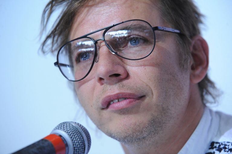 Илья Лагутенко продает резиденцию в МО и переезжает на Дальний Восток Илья Лагутенко продает резиденцию в МО и переезжает на Дальний Восток