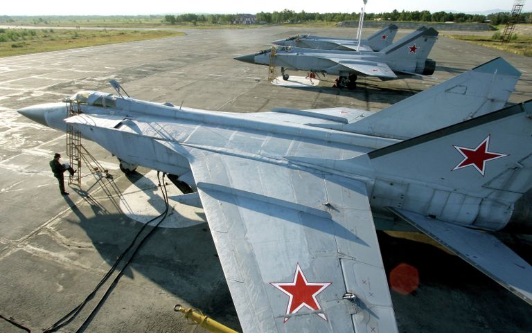 Истребители МиГ-31