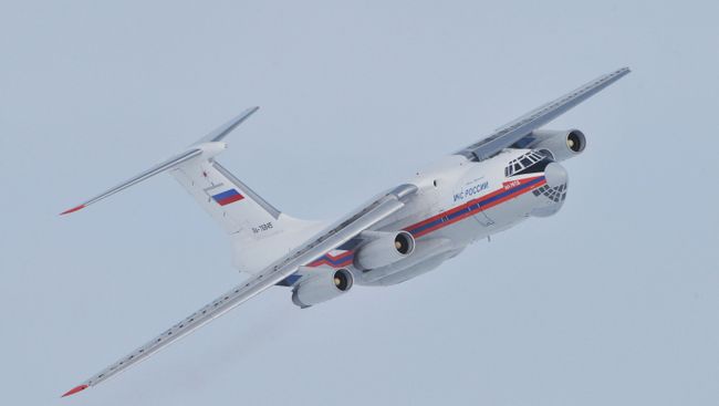 Самолет Ил-76
