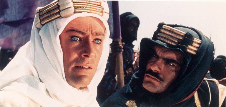Питер О`Тул и Омар Шариф в сцене из фильма Лоуренс Аравийский (1962) Питер О`Тул и Омар Шариф в сцене из фильма Лоуренс Аравийский (1962)