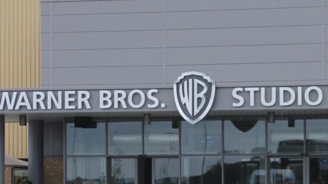 Студия Warner Bros.