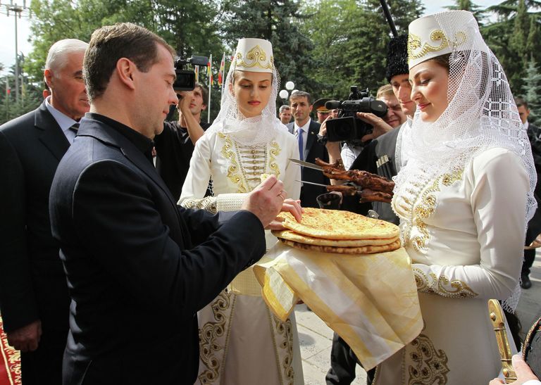 Рабочий визит Д. Медведева в Южную Осетию Рабочий визит Д. Медведева в Южную Осетию