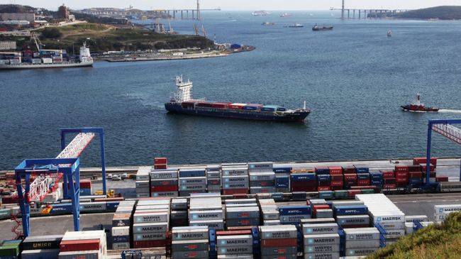 Работа Владивостокского морского торгового порта (ВМТП) Работа Владивостокского морского торгового порта (ВМТП)
