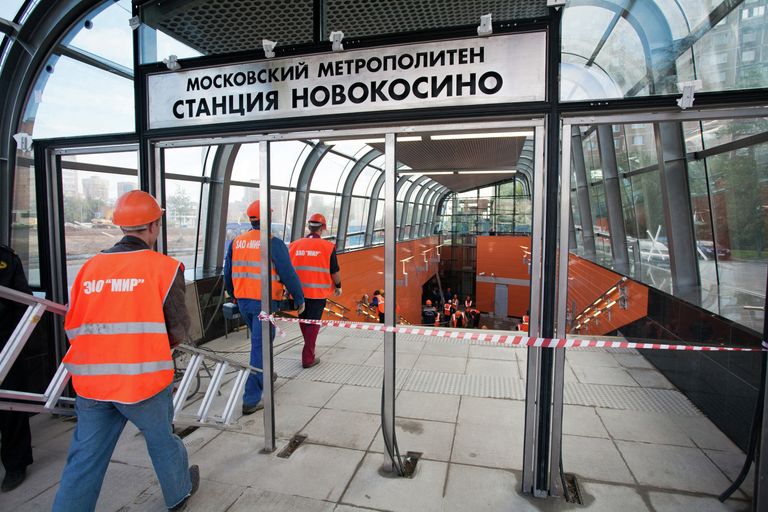 Подготовка к открытию станции метро Новокосино в Москве Подготовка к открытию станции метро Новокосино в Москве