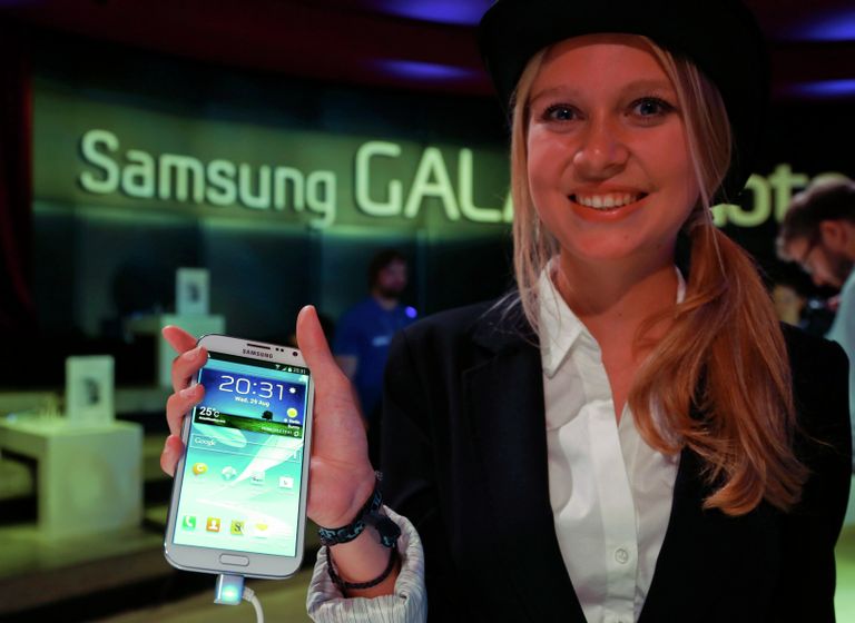 Samsung представила второе поколение Android-смартфона Galaxy Note II Samsung представила второе поколение Android-смартфона Galaxy Note II