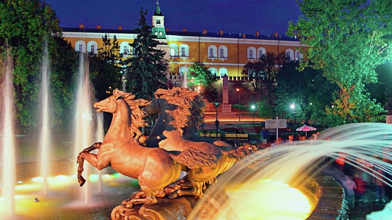 Фонтаны на Манежной площади