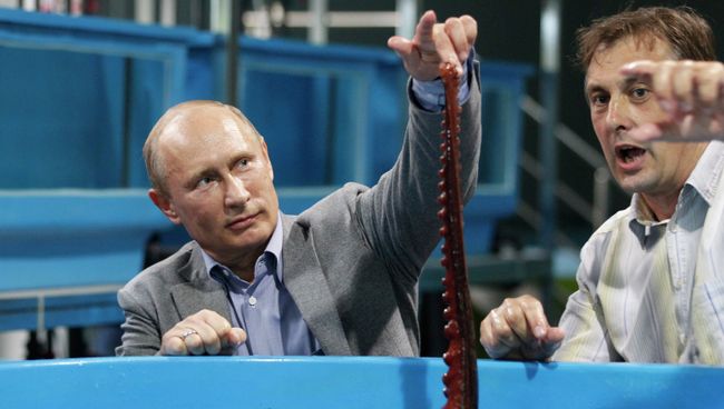 Владимир Путин прибыл во Владивосток для участия в саммите АТЭС