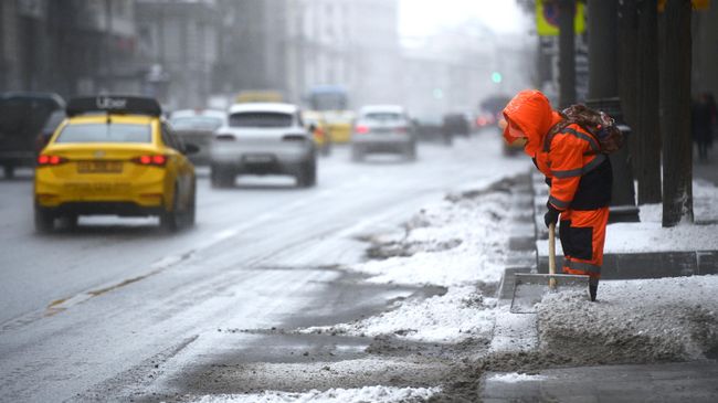 Уборка снега в Москве 