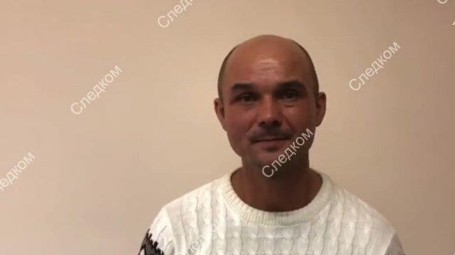 Отец оставленных в аэропорту детей объяснил свой поступок. Кадры СК РФ Отец оставленных в аэропорту детей объяснил свой поступок. Кадры СК РФ