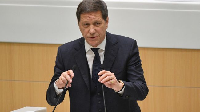 Первый заместитель председателя Государственной Думы РФ Александр Жуков выступает на пленарном заседании VIII Рождественских парламентских встреч Первый заместитель председателя Государственной Думы РФ Александр Жуков выступает на пленарном заседании VIII Рождественских парламентских встреч