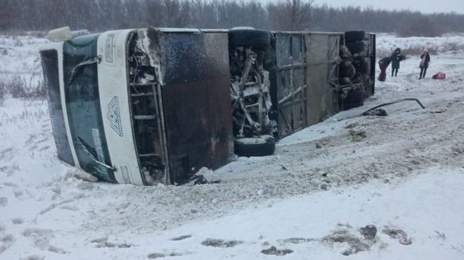 Место ДТП с участием автобуса в Волгоградской области. 29 января 2020