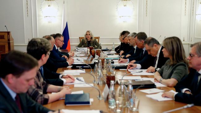 Заместитель председателя правительства РФ Татьяна Голикова провела совещение по предупреждению завоза и распространения коронавируса на территории РФ. 29 января 2020 Заместитель председателя правительства РФ Татьяна Голикова провела совещение по предупреждению завоза и распространения коронавируса на территории РФ. 29 января 2020