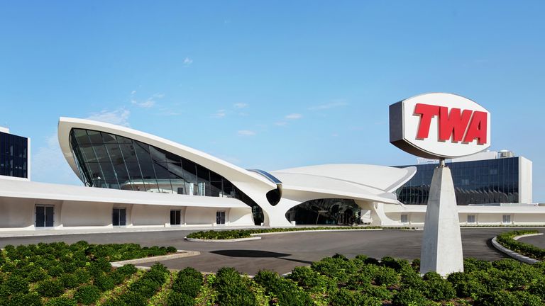 Гостиница TWA Hotel в Нью-Йорке (категория Best hotel and tourism resort премии MIPIM) Гостиница TWA Hotel в Нью-Йорке (категория Best hotel and tourism resort премии MIPIM)