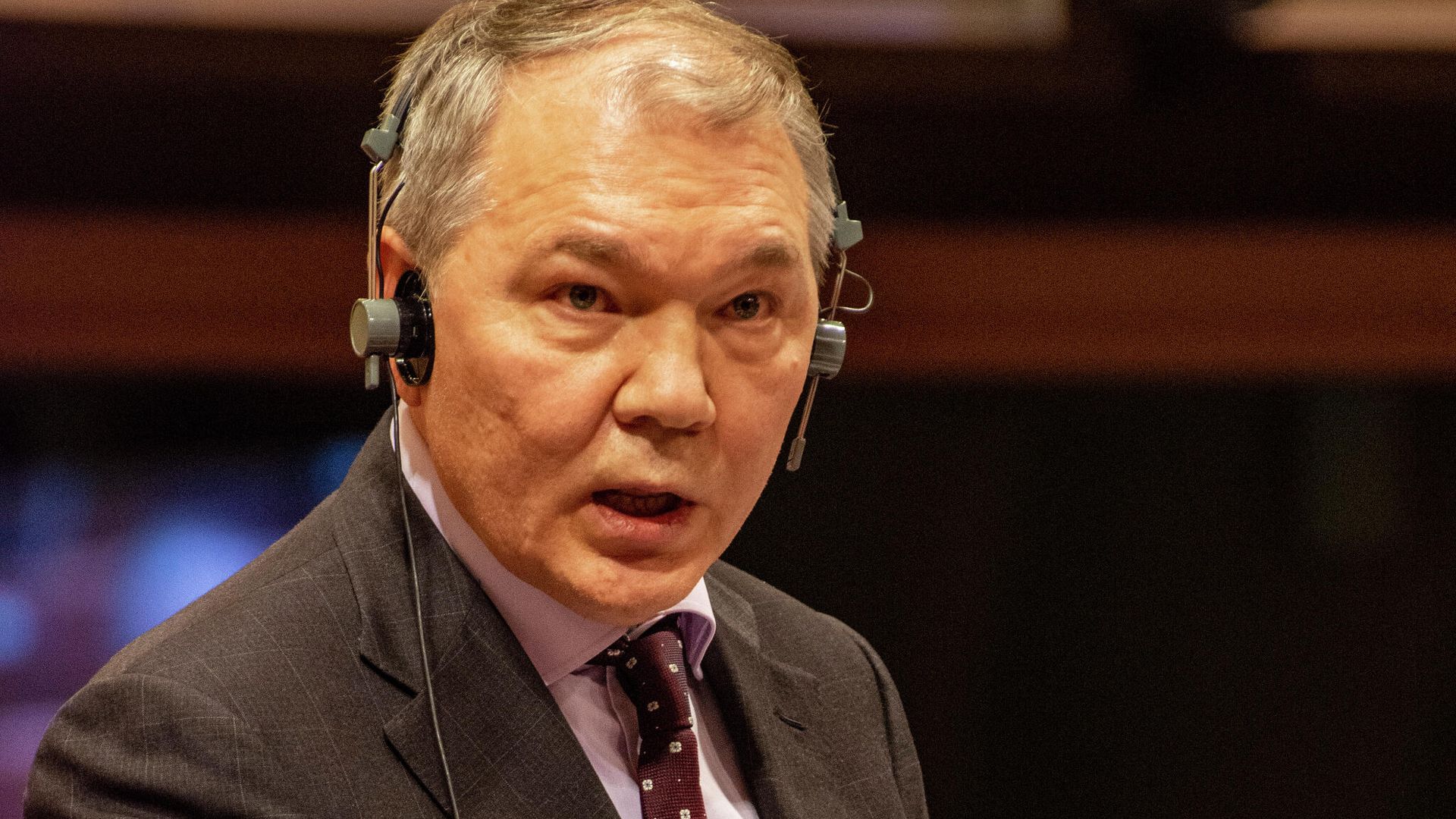 Председатель комитета Государственной Думы РФ по делам СНГ, евразийской интеграции и связям с соотечественниками Леонид Калашников во время работы зимней сессии Парламентской ассамблеи Совета Европы во французском Страсбурге Председатель комитета Государственной Думы РФ по делам СНГ, евразийской интеграции и связям с соотечественниками Леонид Калашников во время работы зимней сессии Парламентской ассамблеи Совета Европы во французском Страсбурге - РИА Новости, 1920, 06.06.2021