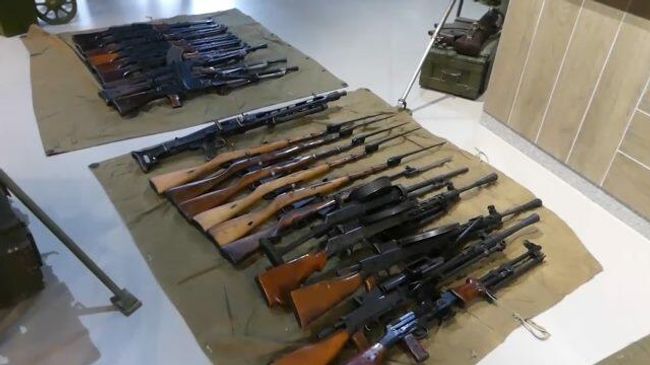 Кадры задержания сотрудников стрелкового клуба Паритет-СВ Кадры задержания сотрудников стрелкового клуба Паритет-СВ