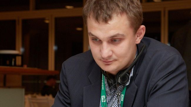 Депутат Верховной рады от фракции Слуга народа Евгений Брагар Депутат Верховной рады от фракции Слуга народа Евгений Брагар