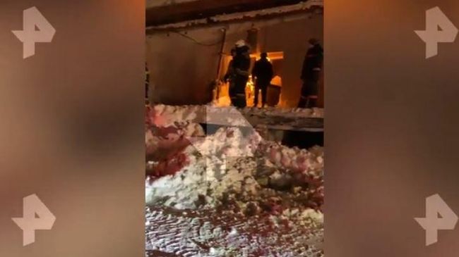 Видео с места обрушения в кафе в Новосибирске Видео с места обрушения в кафе в Новосибирске