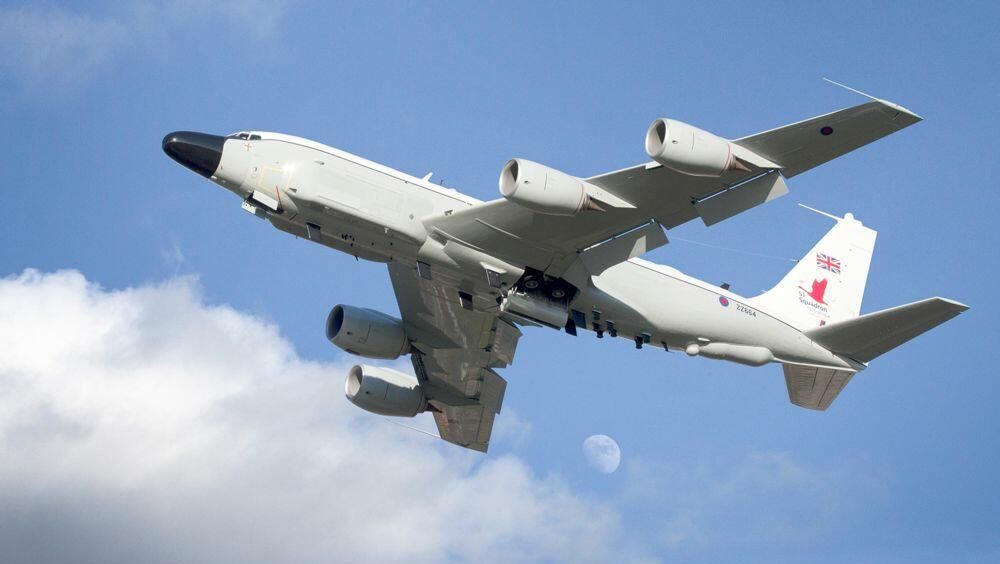 Самолет RC-135W Rivet Joint британских ВВС Самолет RC-135W Rivet Joint британских ВВС - РИА Новости, 1920, 09.04.2026