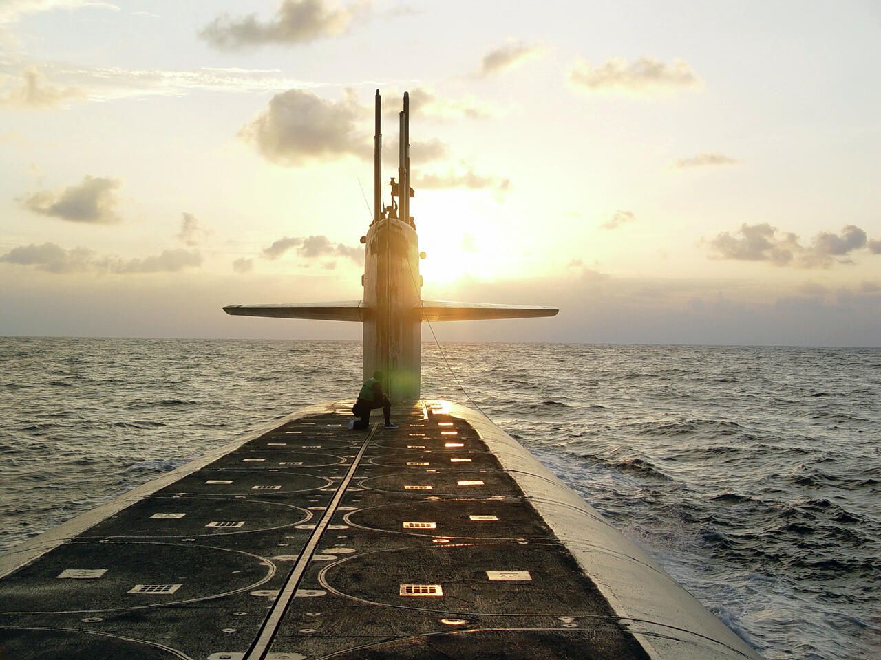 Закрытые ракетные шахты на подводной лодке класса Огайо USS Wyoming Закрытые ракетные шахты на подводной лодке класса Огайо USS Wyoming - РИА Новости, 1920, 28.06.2023