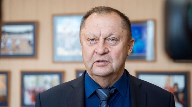 временно исполняющий обязанности главного тренера ВК Урал Валерий Багметов временно исполняющий обязанности главного тренера ВК Урал Валерий Багметов