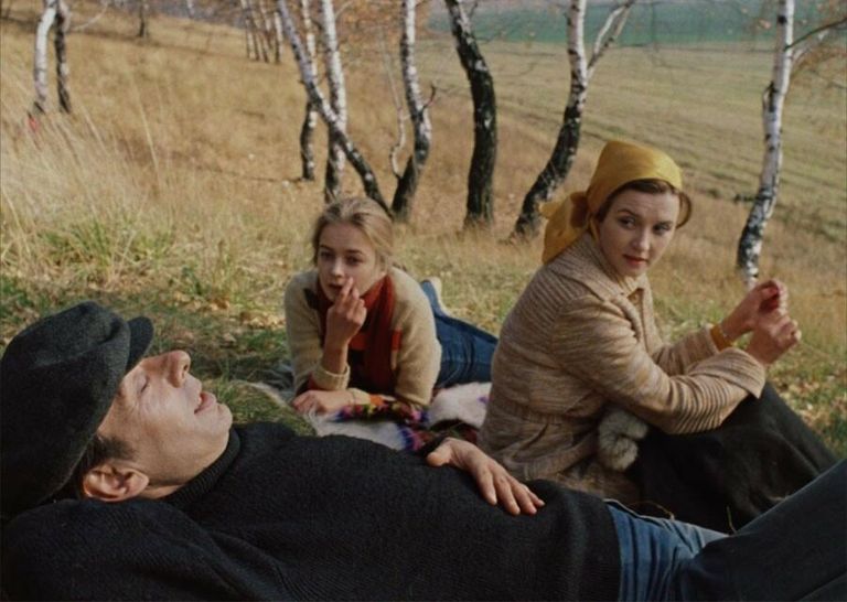 Кадр из фильма Москва слезам не верит Кадр из фильма Москва слезам не верит