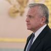 Чрезвычайный и полномочный посол США Джон Джозеф Салливан на церемонии вручения верительных грамот вновь прибывших послов иностранных государств президенту РФ Владимиру Путину Чрезвычайный и полномочный посол США Джон Джозеф Салливан на церемонии вручения верительных грамот вновь прибывших послов иностранных государств президенту РФ Владимиру Путину