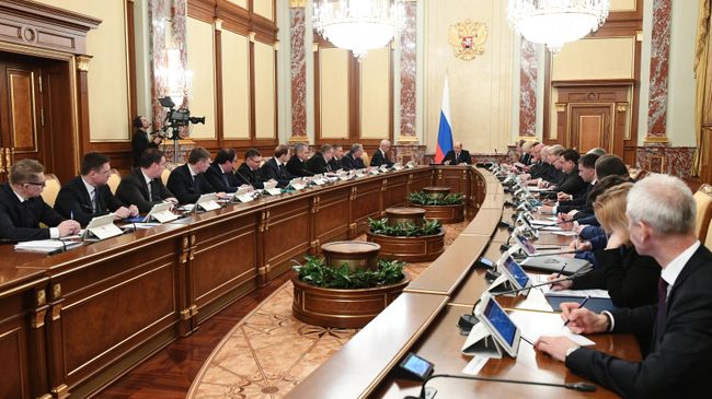 Председатель правительства РФ Михаил Мишустин проводит совещание с членами кабинета министров РФ. 6 февраля 2020 Председатель правительства РФ Михаил Мишустин проводит совещание с членами кабинета министров РФ. 6 февраля 2020